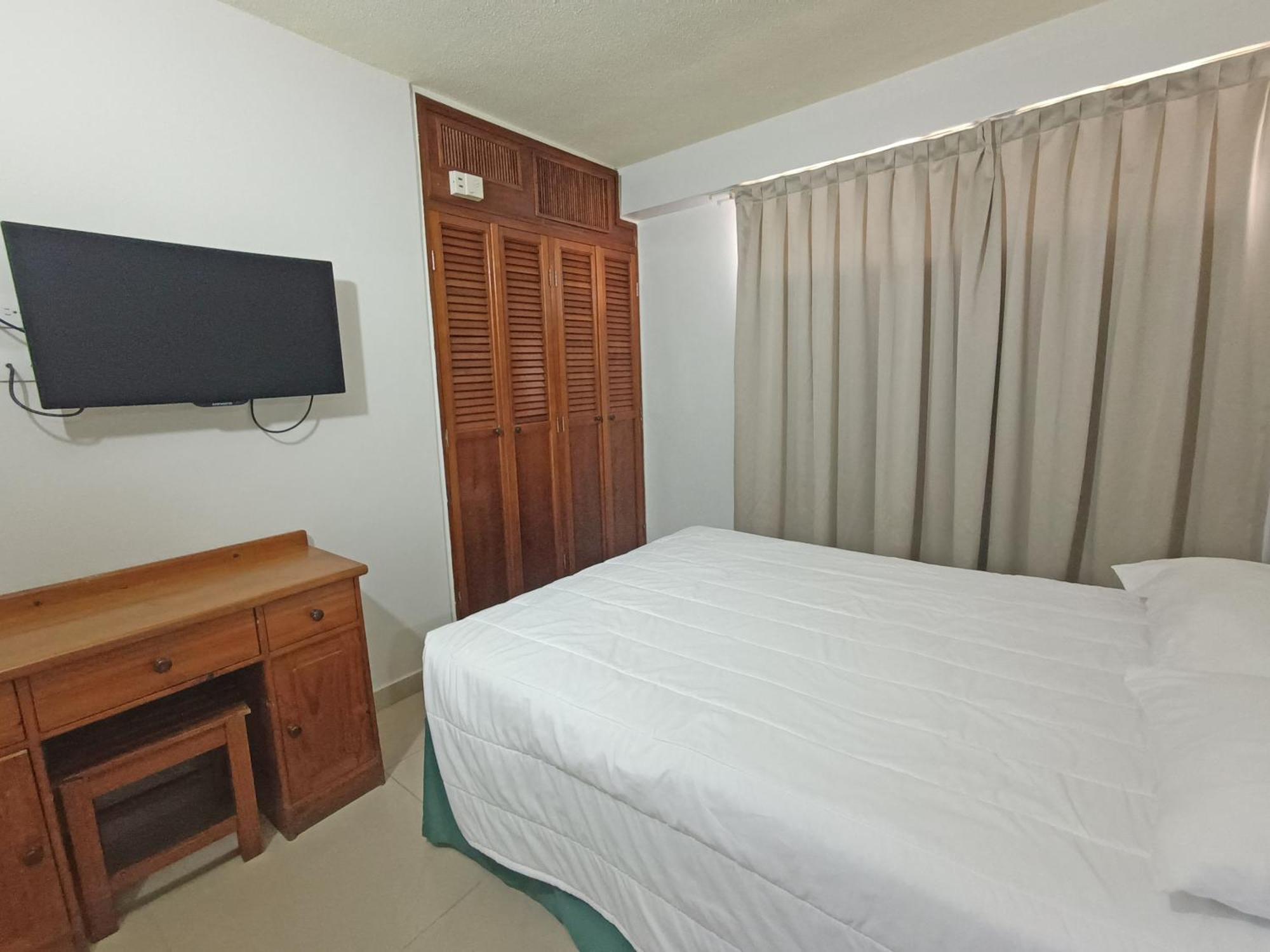Hotel Margarita Dynasty 波拉马尔 外观 照片