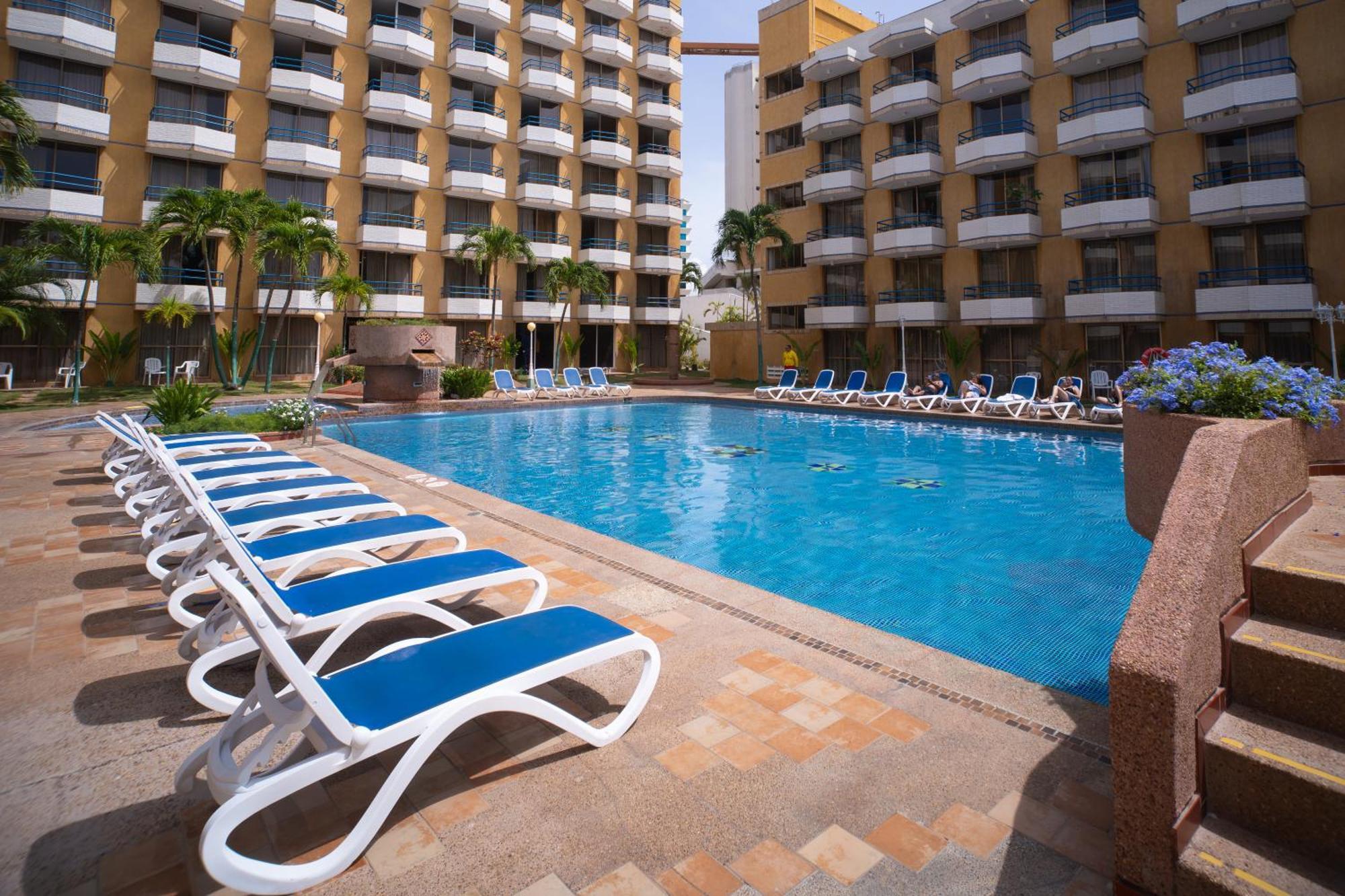 Hotel Margarita Dynasty 波拉马尔 外观 照片